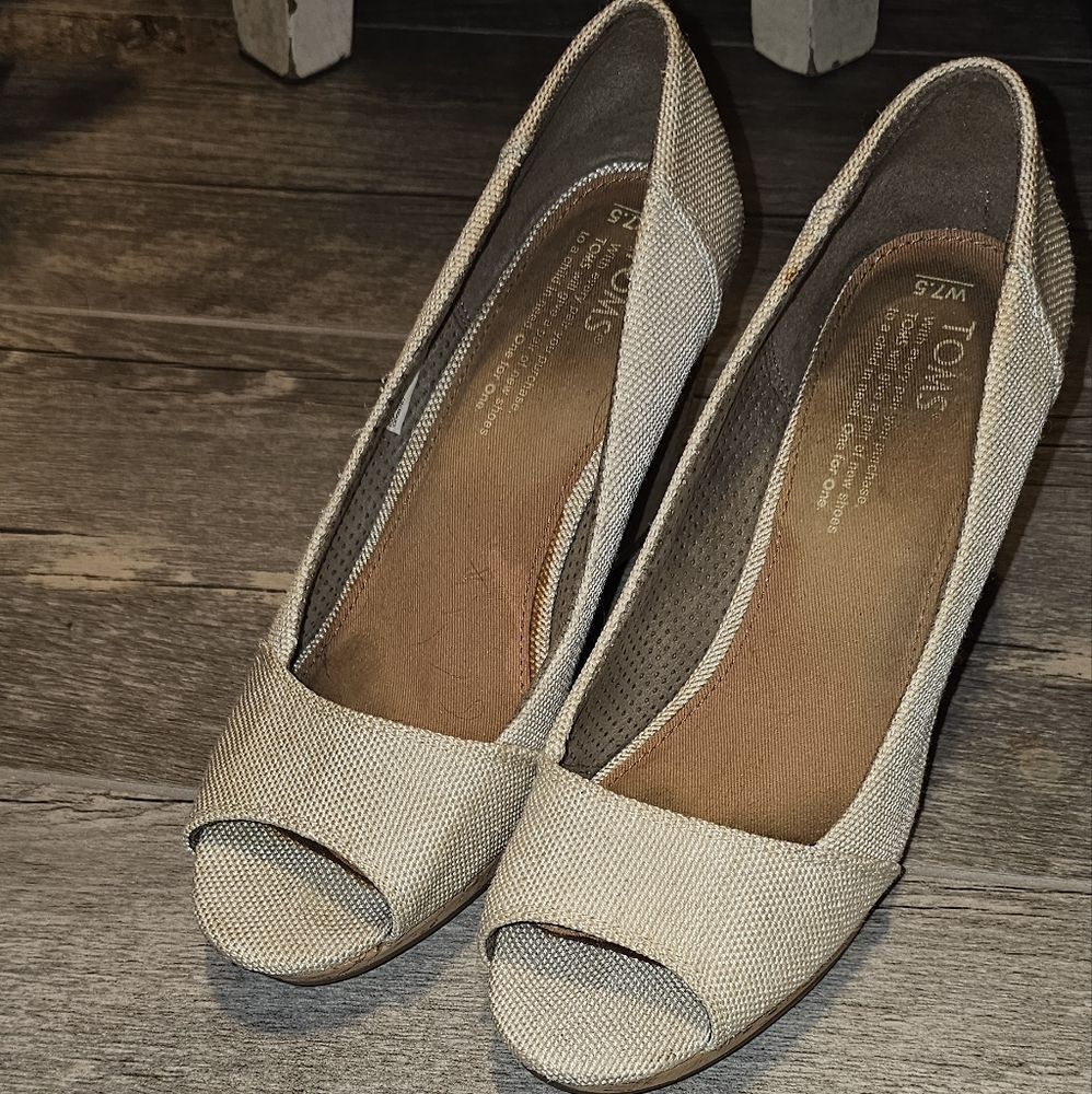 TOMS wedge heel